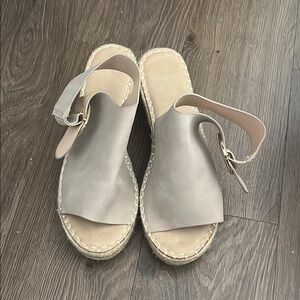 Elegant Beige Women's Sandals